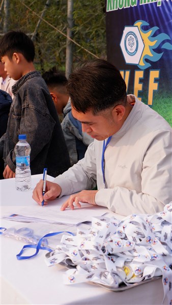 Sinh Phạm